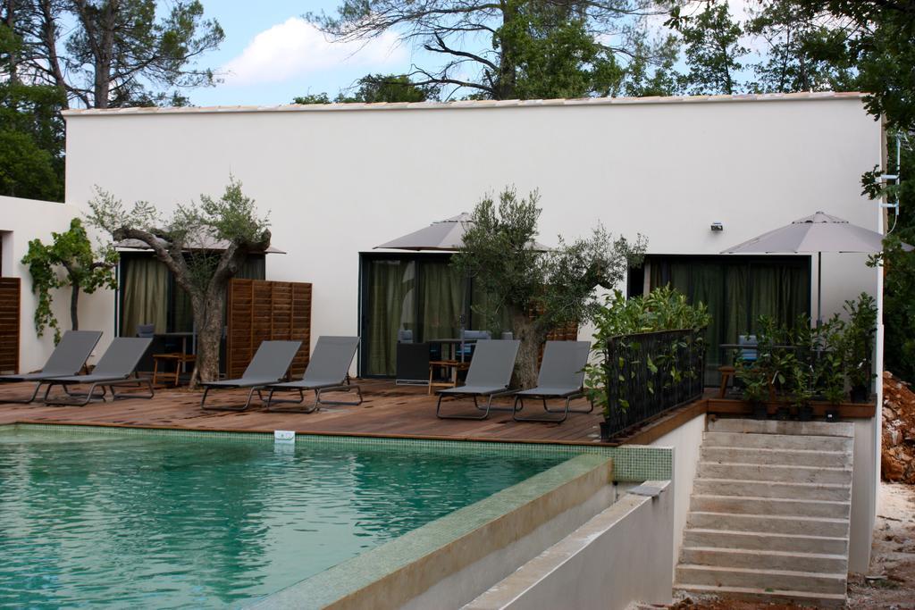 Sous Les Oliviers - Piscine Chauffee - Studios De Standing Tout-Equipes Saint-Maximin Rum bild