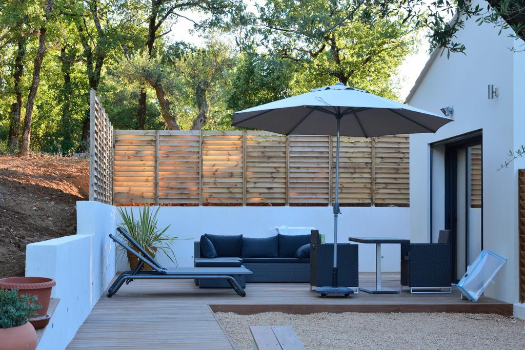 Sous Les Oliviers - Piscine Chauffee - Studios De Standing Tout-Equipes Saint-Maximin Exteriör bild